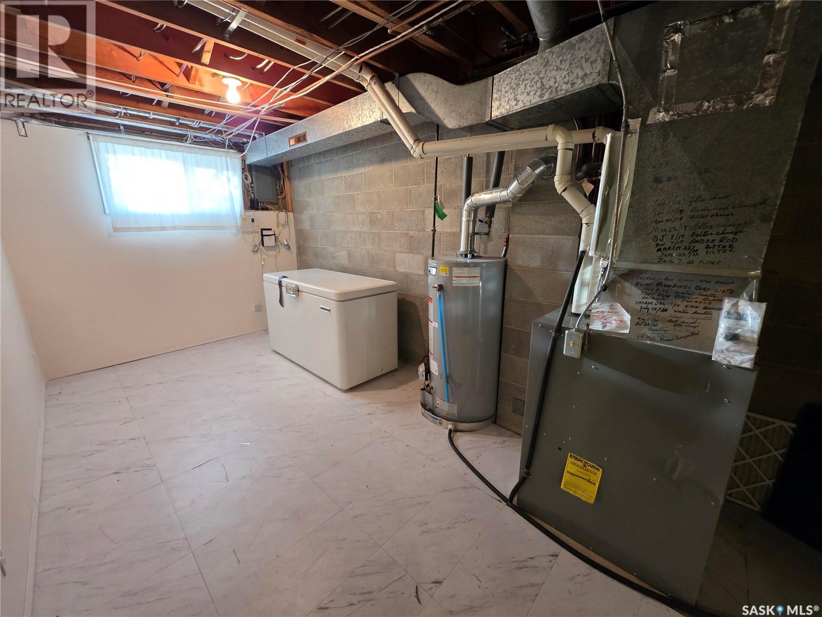 244 18th Avenue Ne, Swift Current, Saskatchewan  S9H 2Y1 - Photo 15 - SK031474