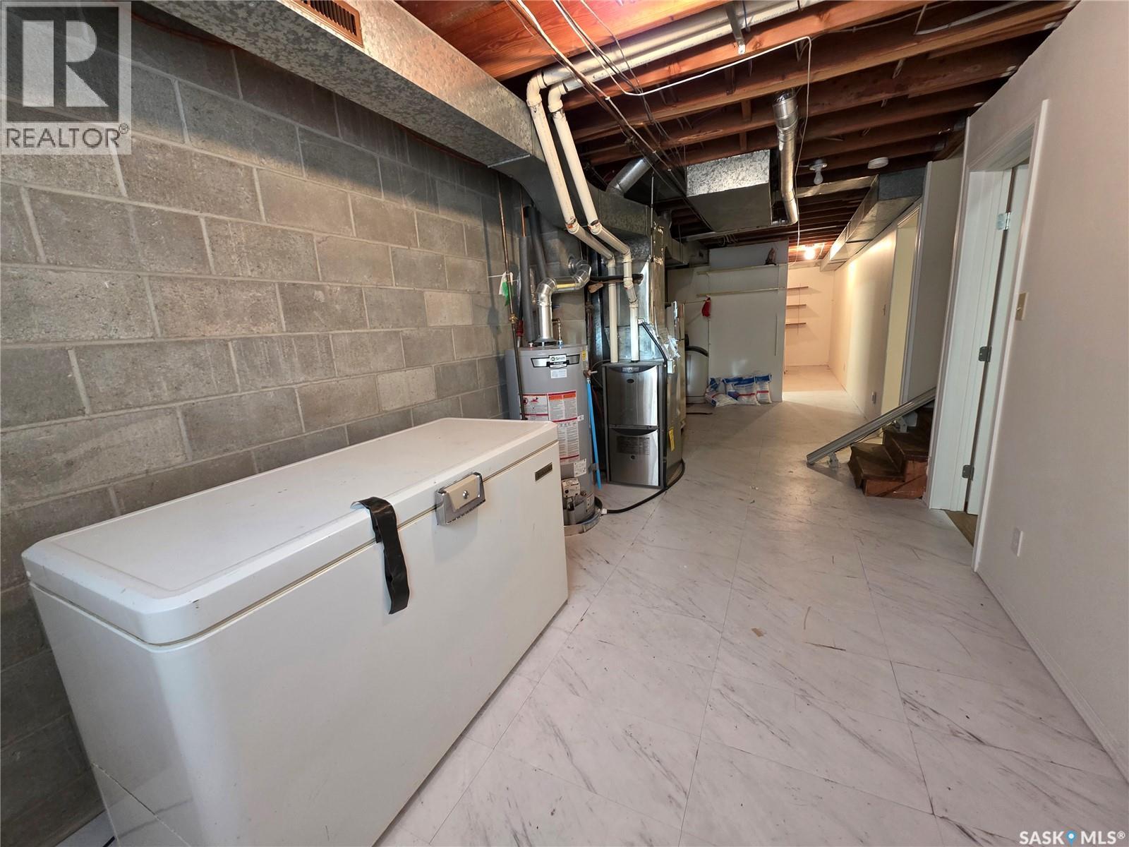 244 18th Avenue Ne, Swift Current, Saskatchewan  S9H 2Y1 - Photo 16 - SK031474