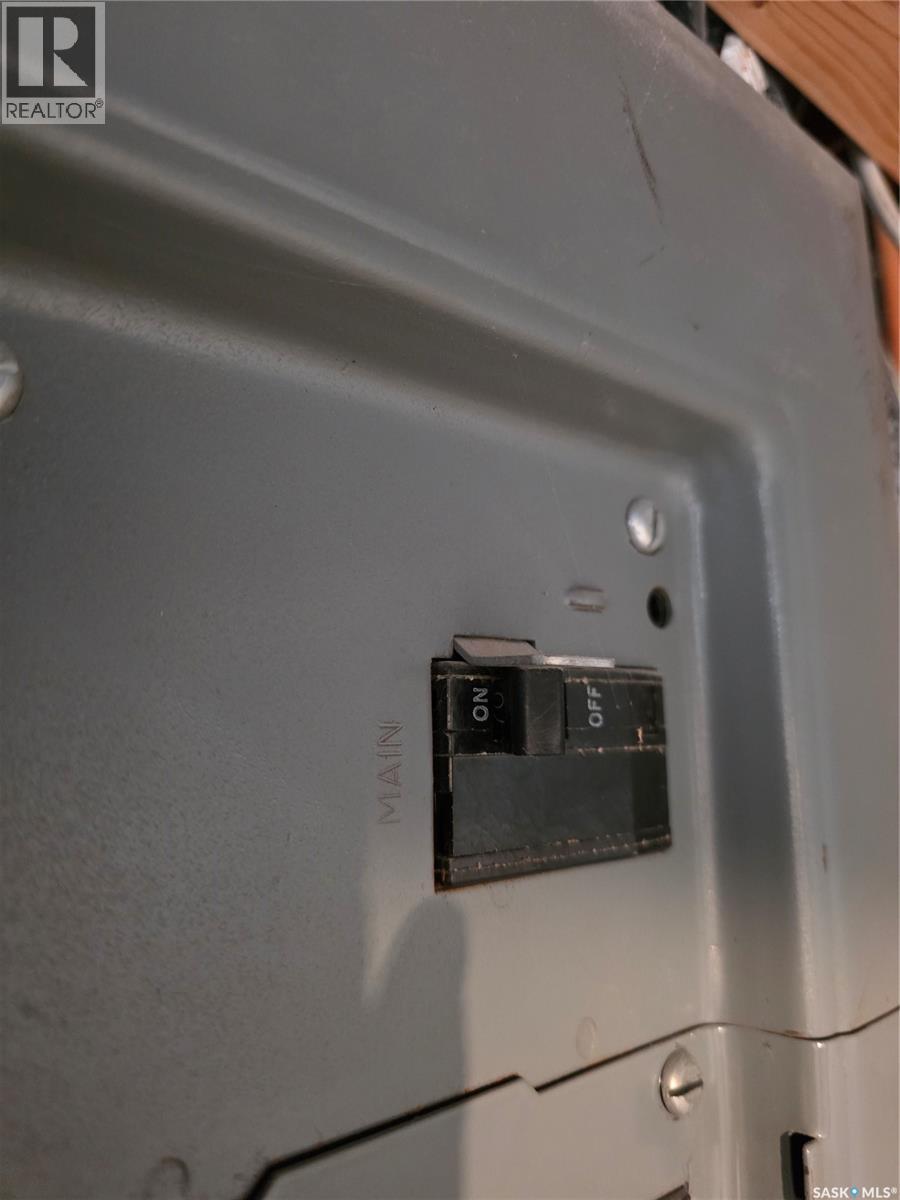 244 18th Avenue Ne, Swift Current, Saskatchewan  S9H 2Y1 - Photo 17 - SK031474