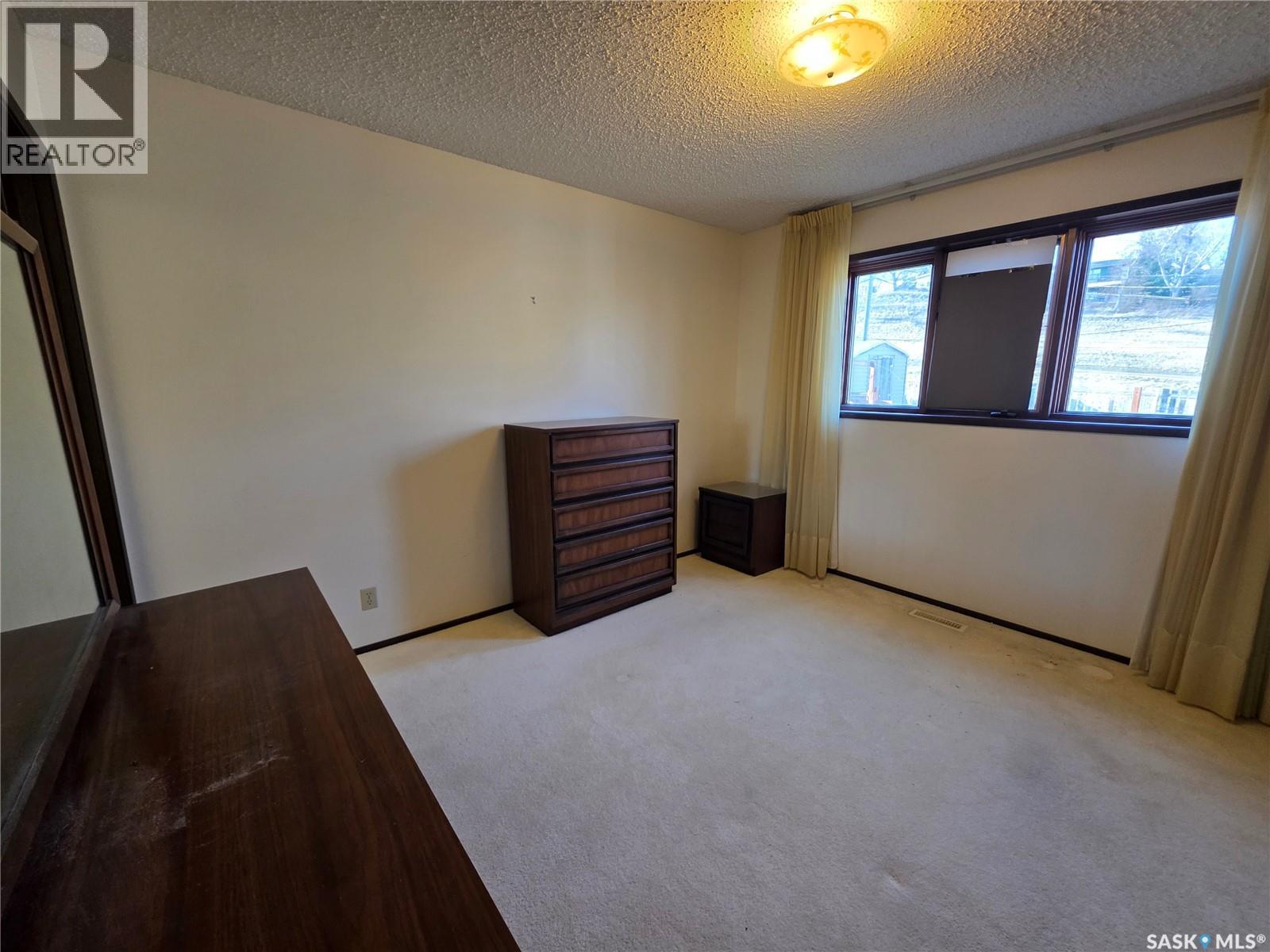 624 7th Avenue Ne, Swift Current, Saskatchewan  S9H 2N9 - Photo 13 - SK031454