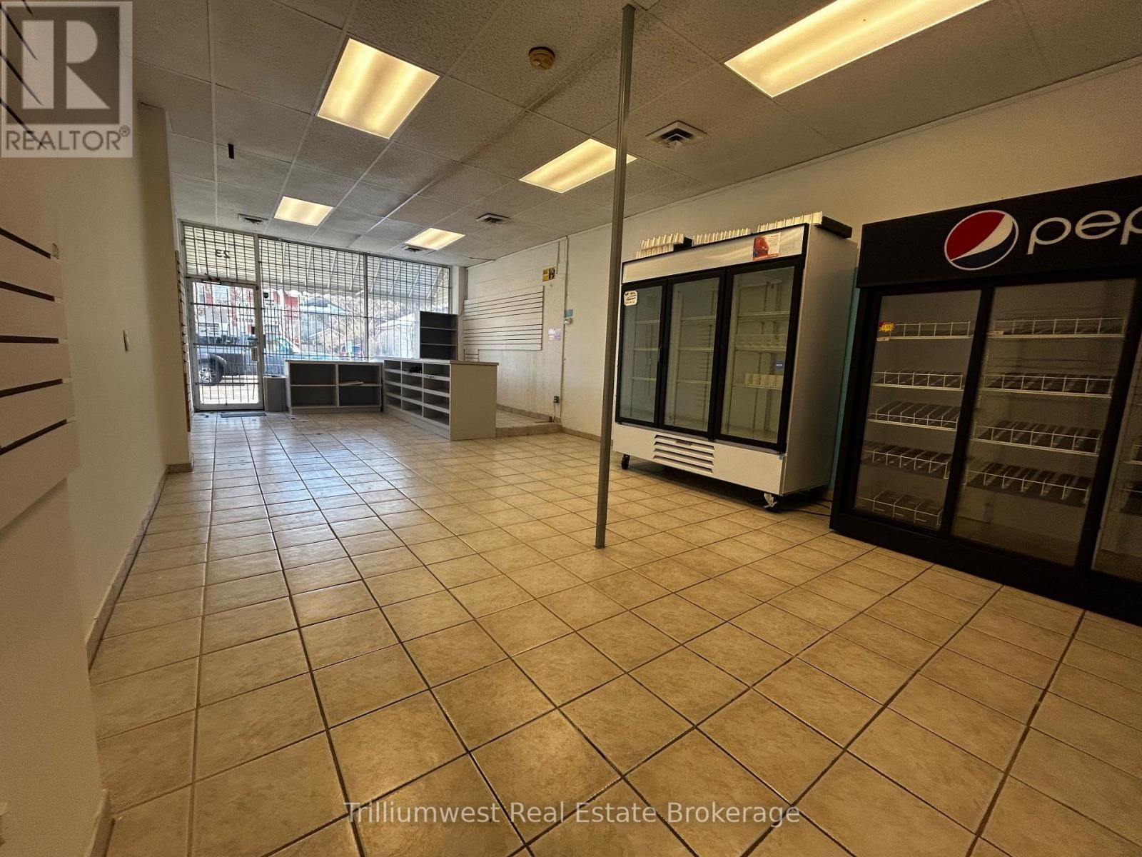 23 London Road W, Guelph, Ontario  N1H 2B4 - Photo 3 - X12798256