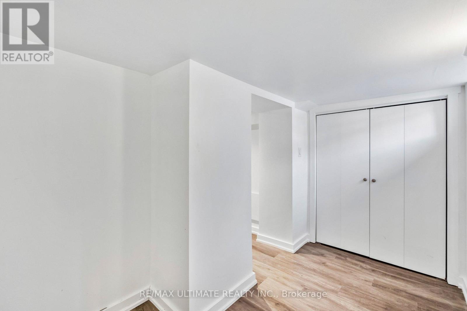 155 Morrison Avenue, Toronto, Ontario  M6E 1M6 - Photo 34 - W12928394