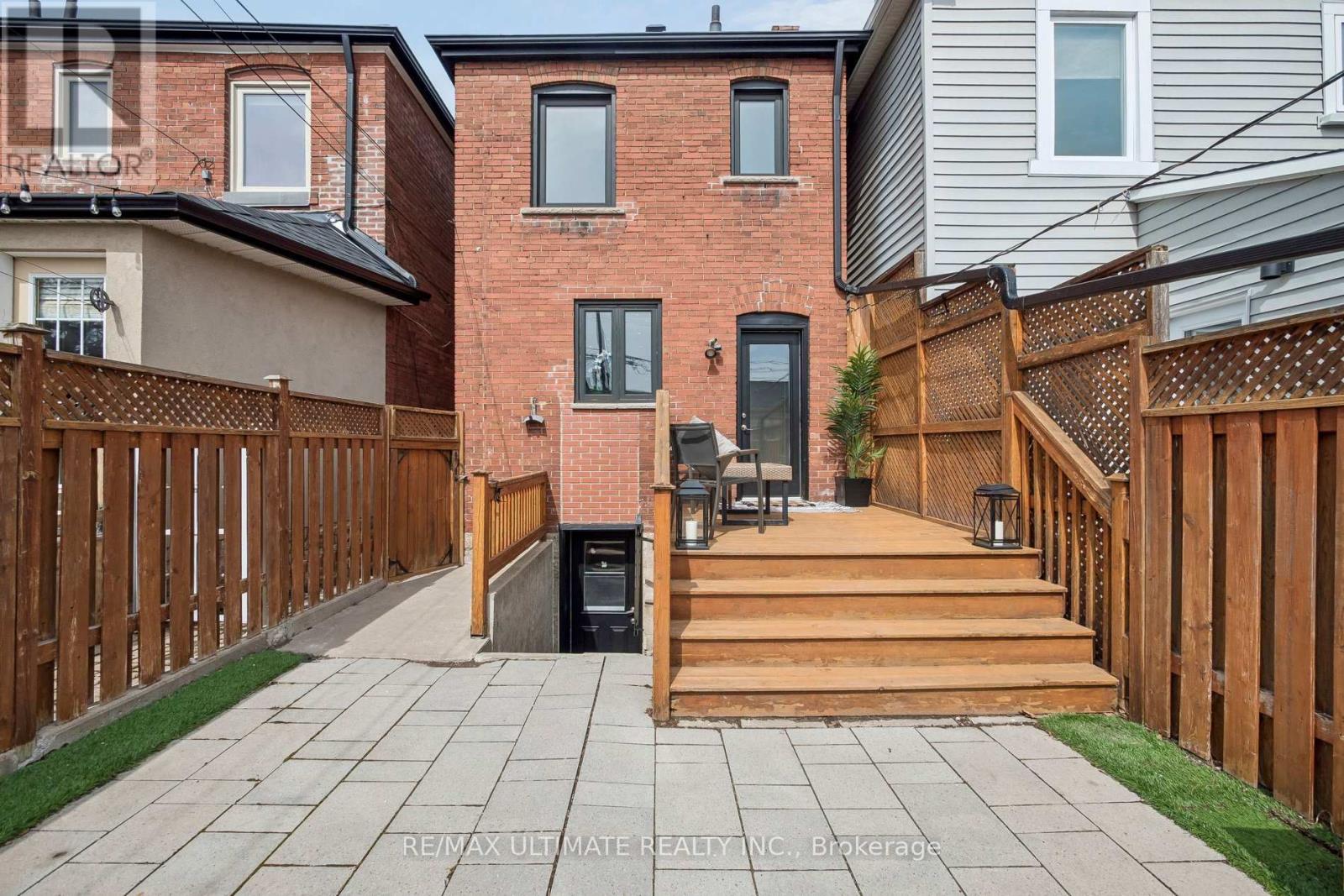 155 Morrison Avenue, Toronto, Ontario  M6E 1M6 - Photo 40 - W12928394