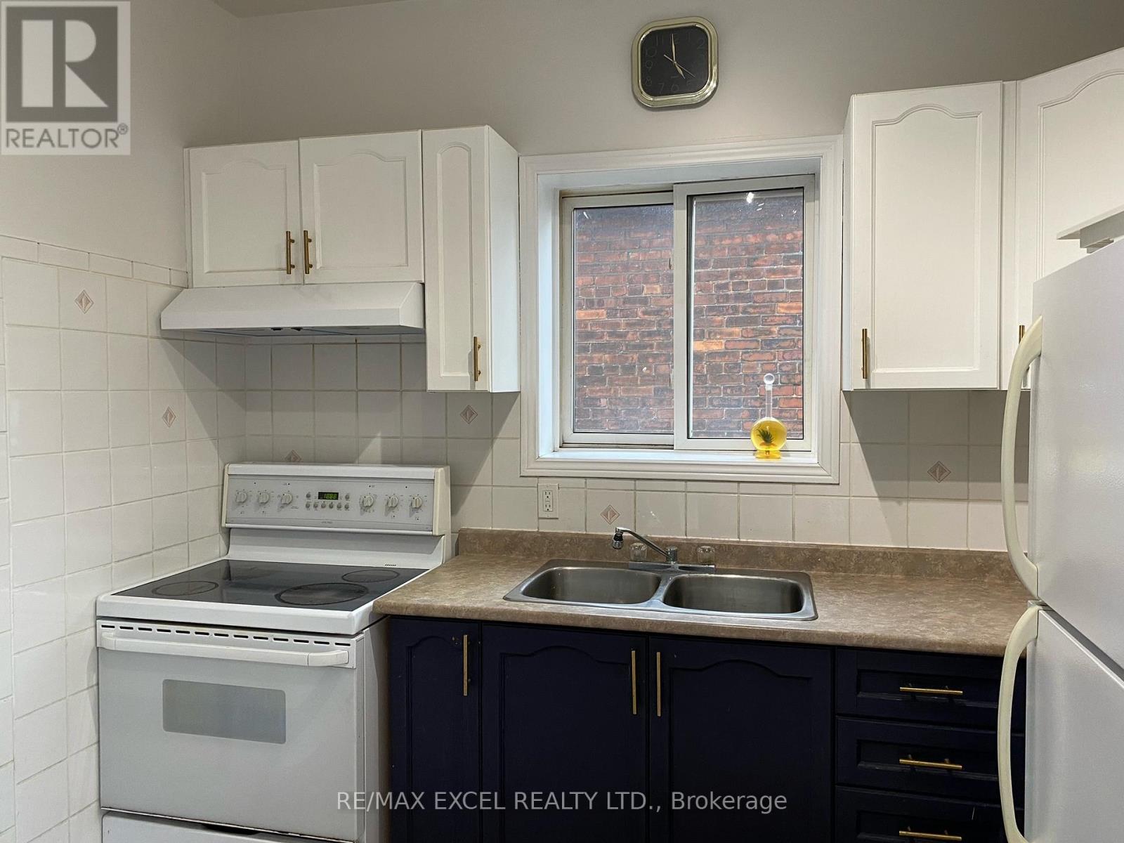 Second Floor - 359 Barton Street E, Hamilton, Ontario  L8L 2X8 - Photo 3 - X12853618