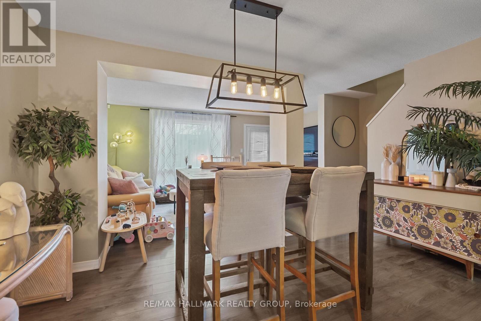 119 Teal Crescent, Ottawa, Ontario  K1E 2C1 - Photo 18 - X12909342