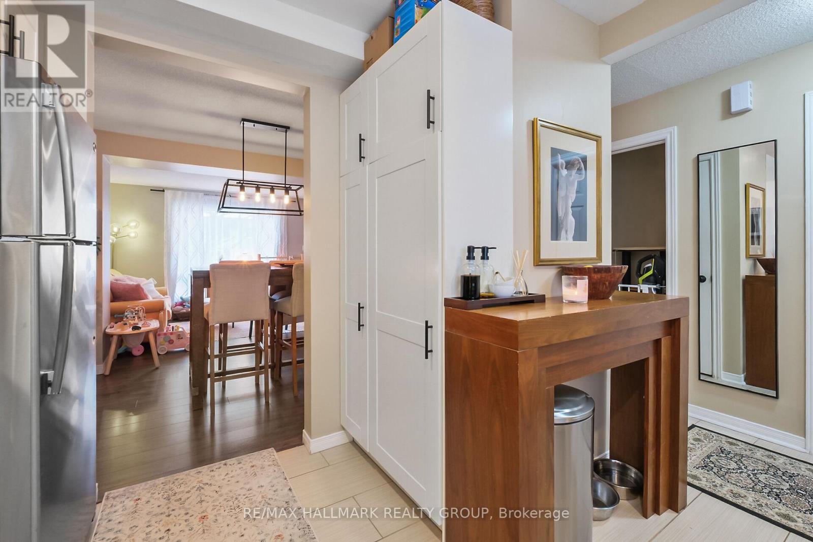 119 Teal Crescent, Ottawa, Ontario  K1E 2C1 - Photo 15 - X12909342