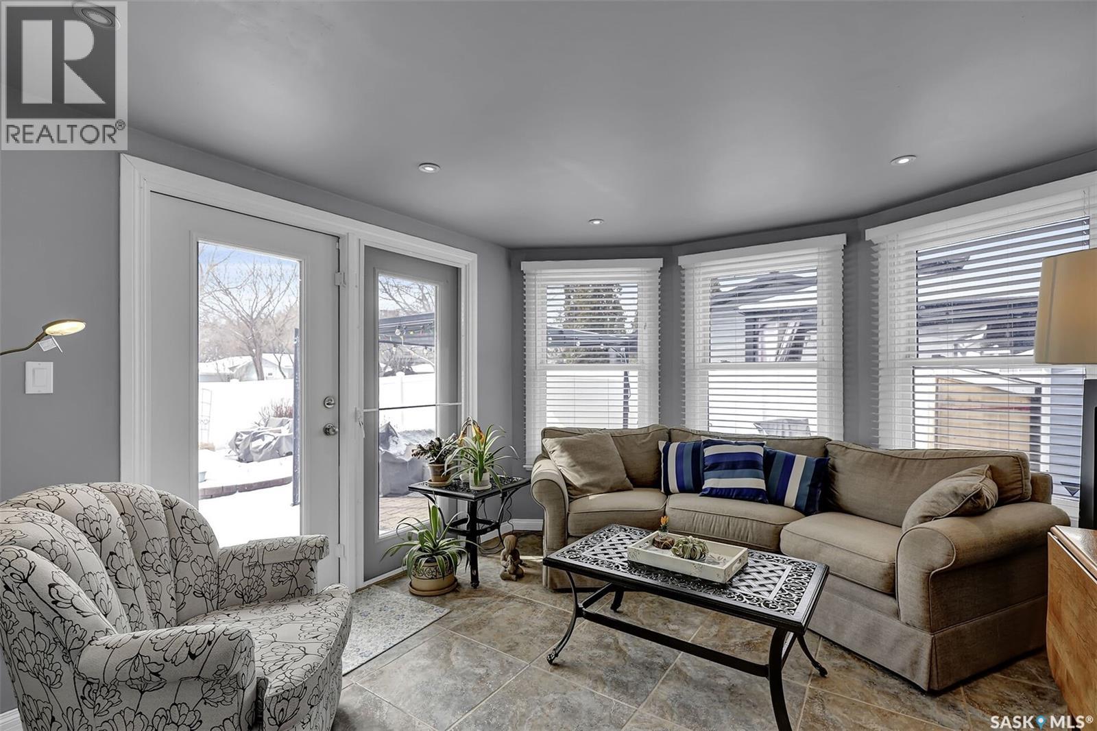 3202 9th Avenue N, Regina, Saskatchewan  S4R 8C9 - Photo 18 - SK031402