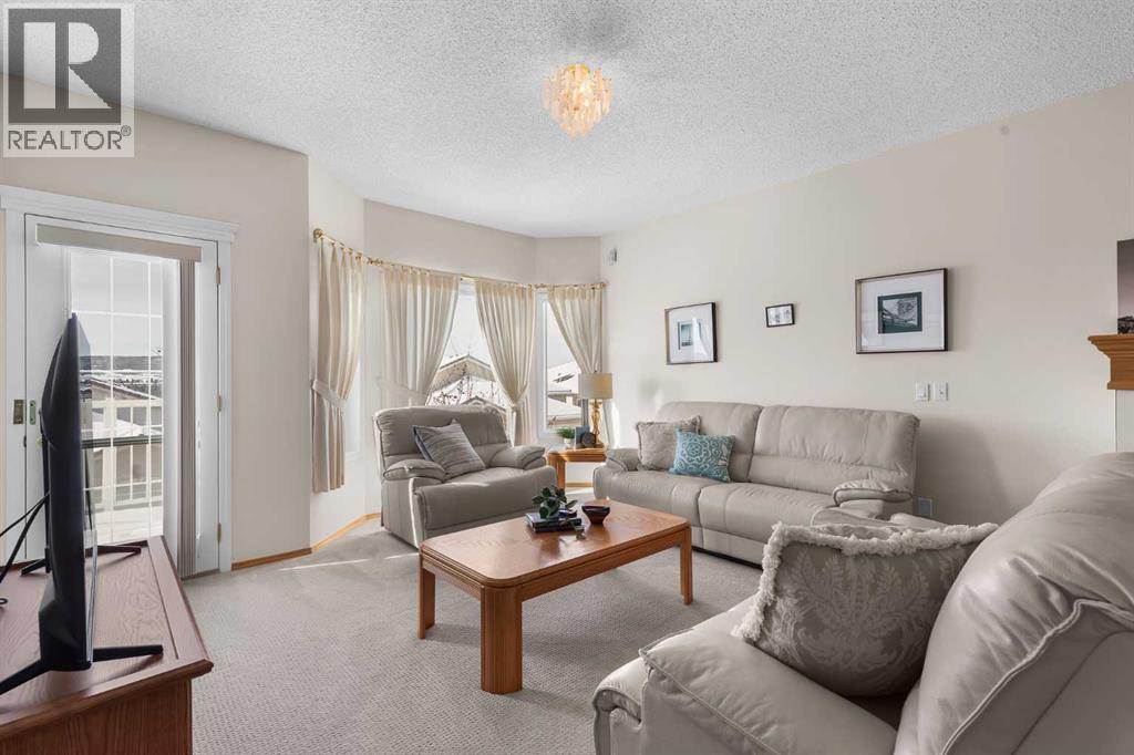 38 Scimitar Circle Nw, Calgary, Alberta  T3L 2C8 - Photo 13 - A2292115