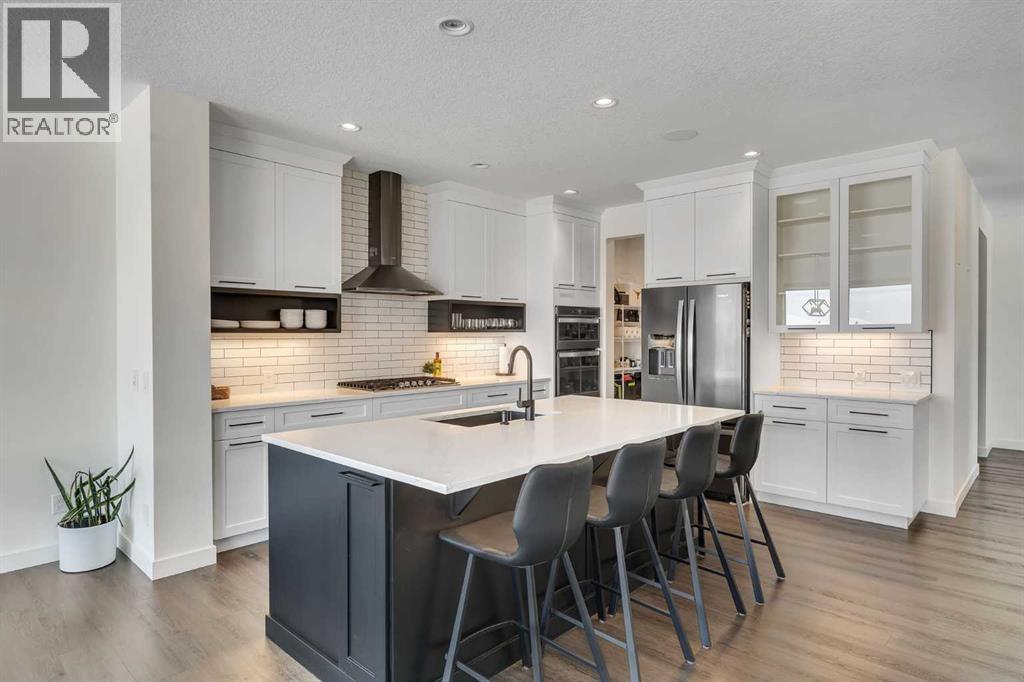 325 Crestmont Drive Sw, Calgary, Alberta  T3B 6G9 - Photo 9 - A2294613