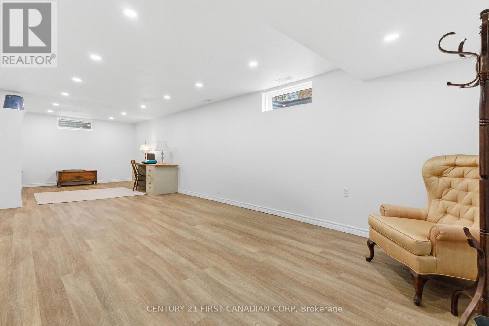 1080 Viscount Road, London South, Ontario  N6K 1H8 - Photo 38 - X12930690