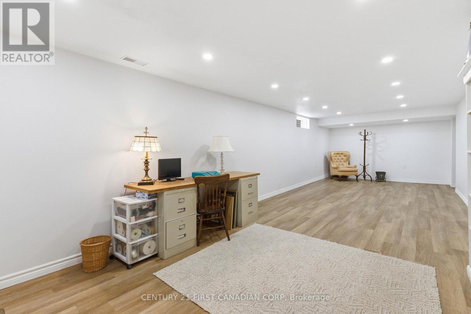 1080 Viscount Road, London South, Ontario  N6K 1H8 - Photo 40 - X12930690