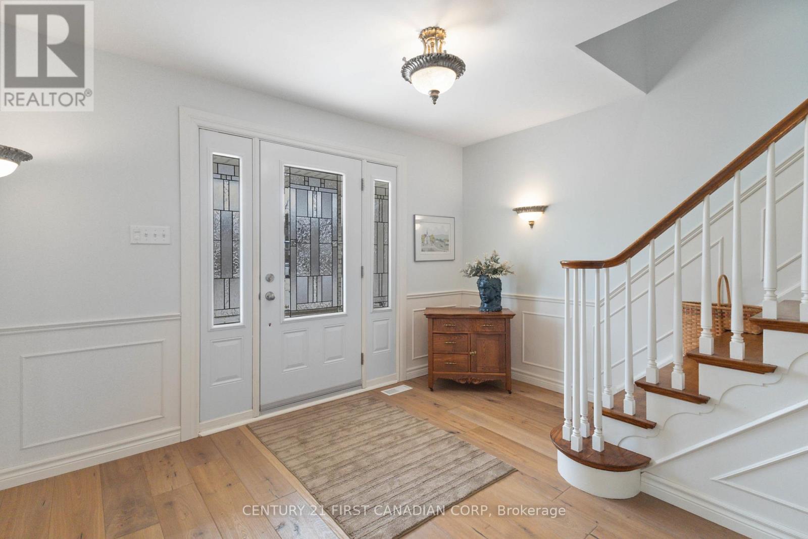 1080 Viscount Road, London South, Ontario  N6K 1H8 - Photo 5 - X12930690