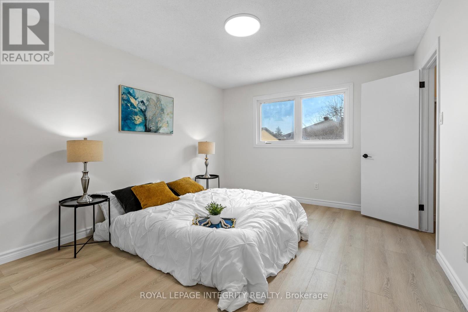 6368 Viseneau Drive, Ottawa, Ontario  K1C 2J2 - Photo 14 - X12930636