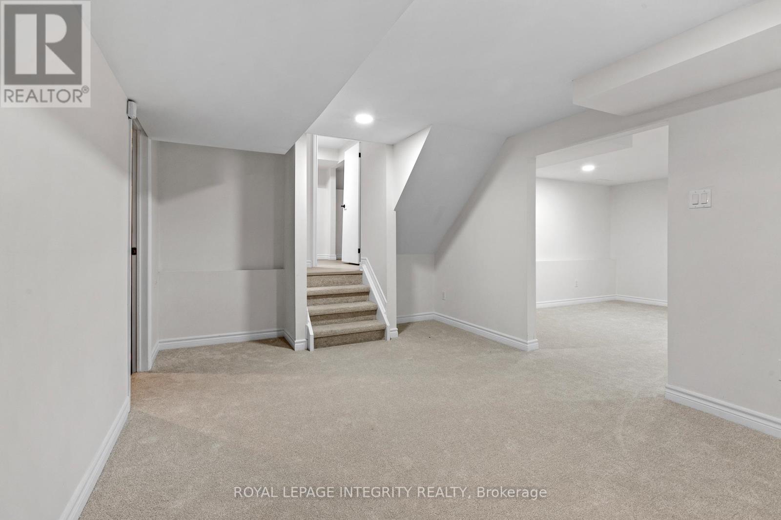 6368 Viseneau Drive, Ottawa, Ontario  K1C 2J2 - Photo 29 - X12930636