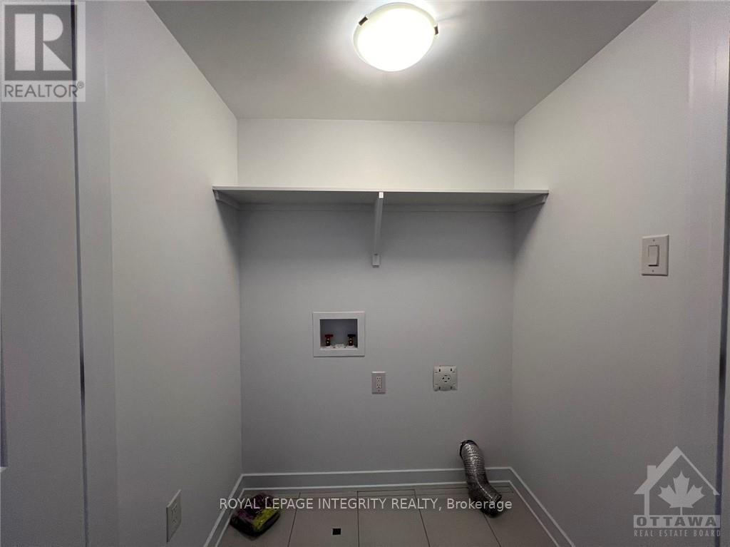 53 Maize Street, Ottawa, Ontario  K2S 2T2 - Photo 17 - X12930692