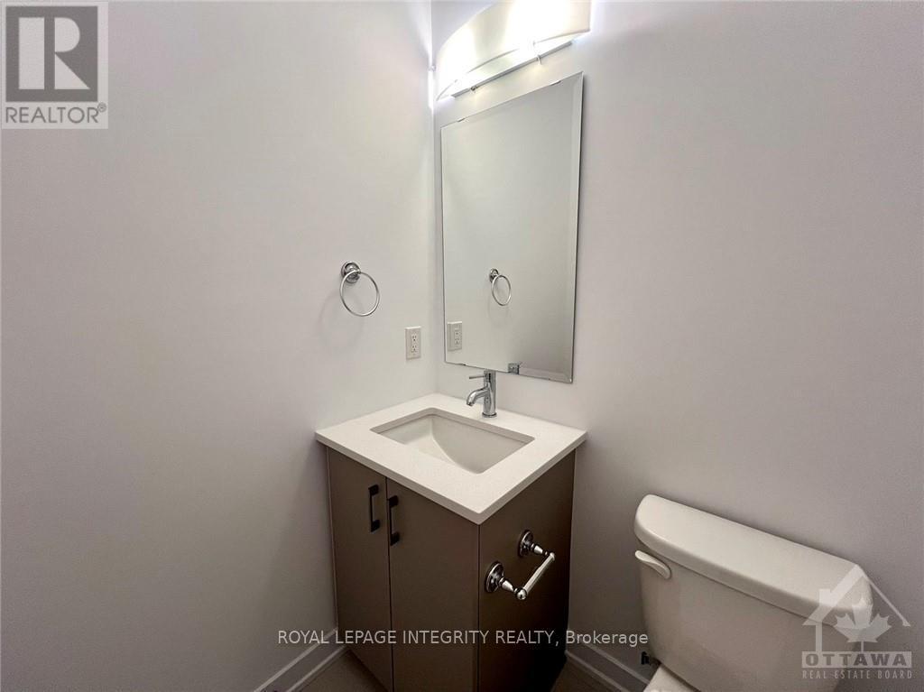 53 Maize Street, Ottawa, Ontario  K2S 2T2 - Photo 4 - X12930692