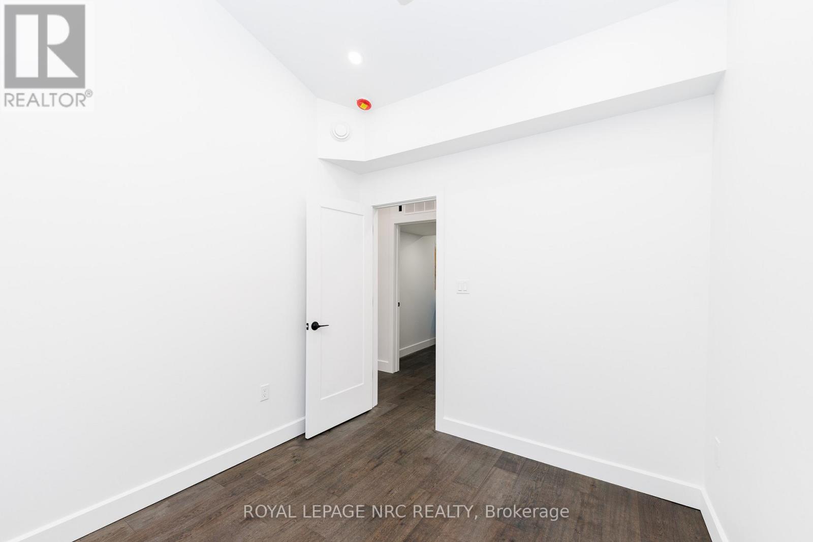 212 Holloway Bay Road, Port Colborne, Ontario  L0S 1R0 - Photo 18 - X12930744