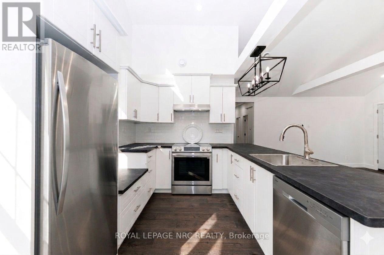 212 Holloway Bay Road, Port Colborne, Ontario  L0S 1R0 - Photo 6 - X12930744