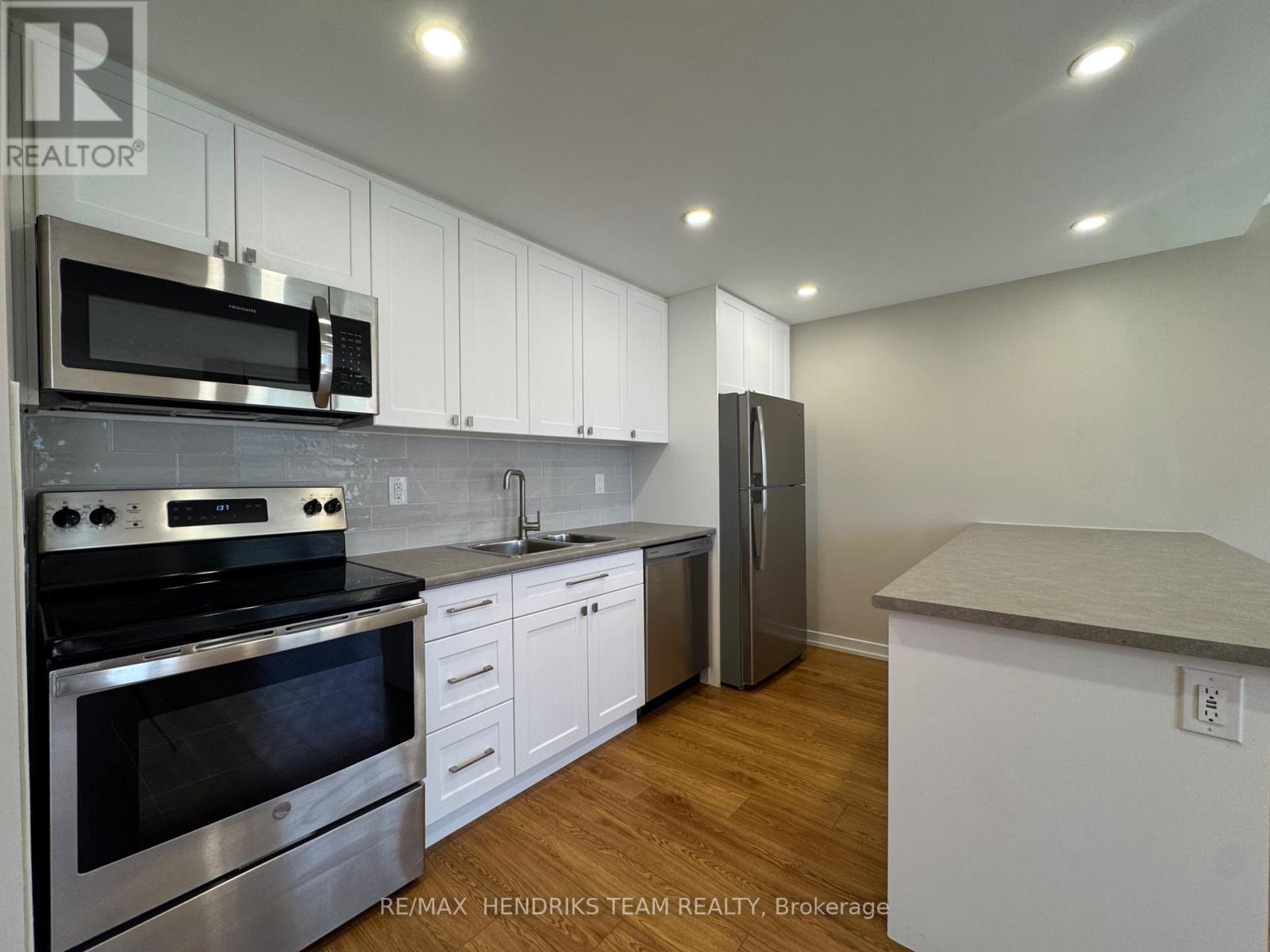 B102 - 80 Rockwood Avenue, St. Catharines, Ontario  L2P 3P2 - Photo 4 - X12930764