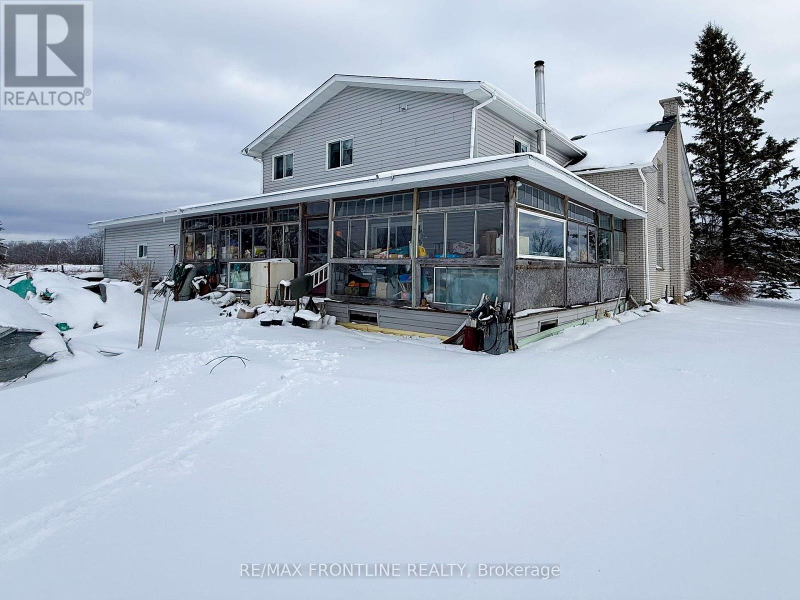 15169 Eaman Road, South Stormont, Ontario  K0C 1R0 - Photo 5 - X12889216