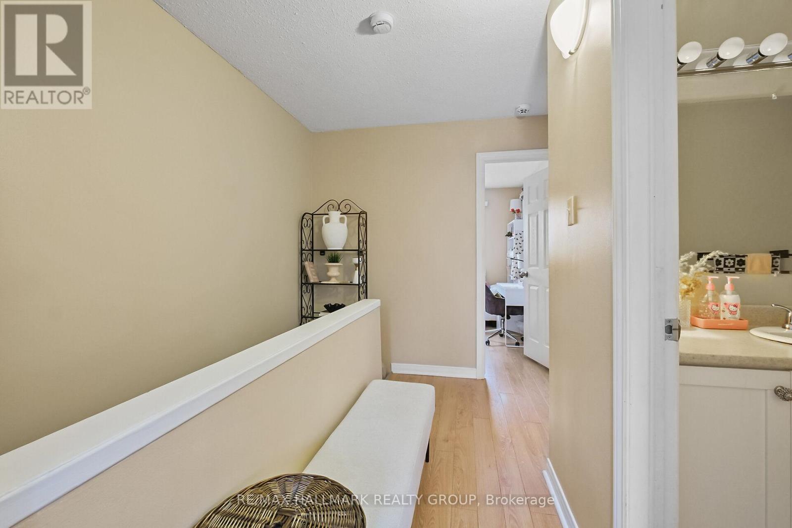 119 Teal Crescent, Ottawa, Ontario  K1E 2C1 - Photo 27 - X12909342