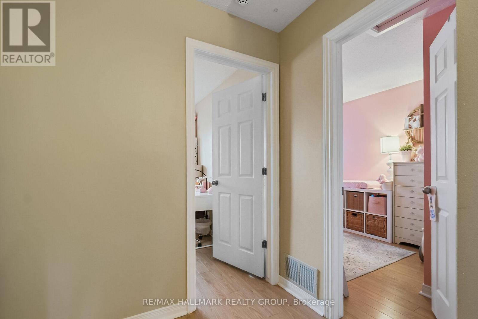 119 Teal Crescent, Ottawa, Ontario  K1E 2C1 - Photo 28 - X12909342