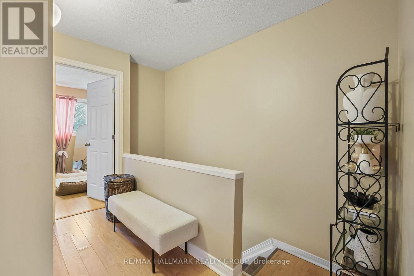 119 Teal Crescent, Ottawa, Ontario  K1E 2C1 - Photo 36 - X12909342