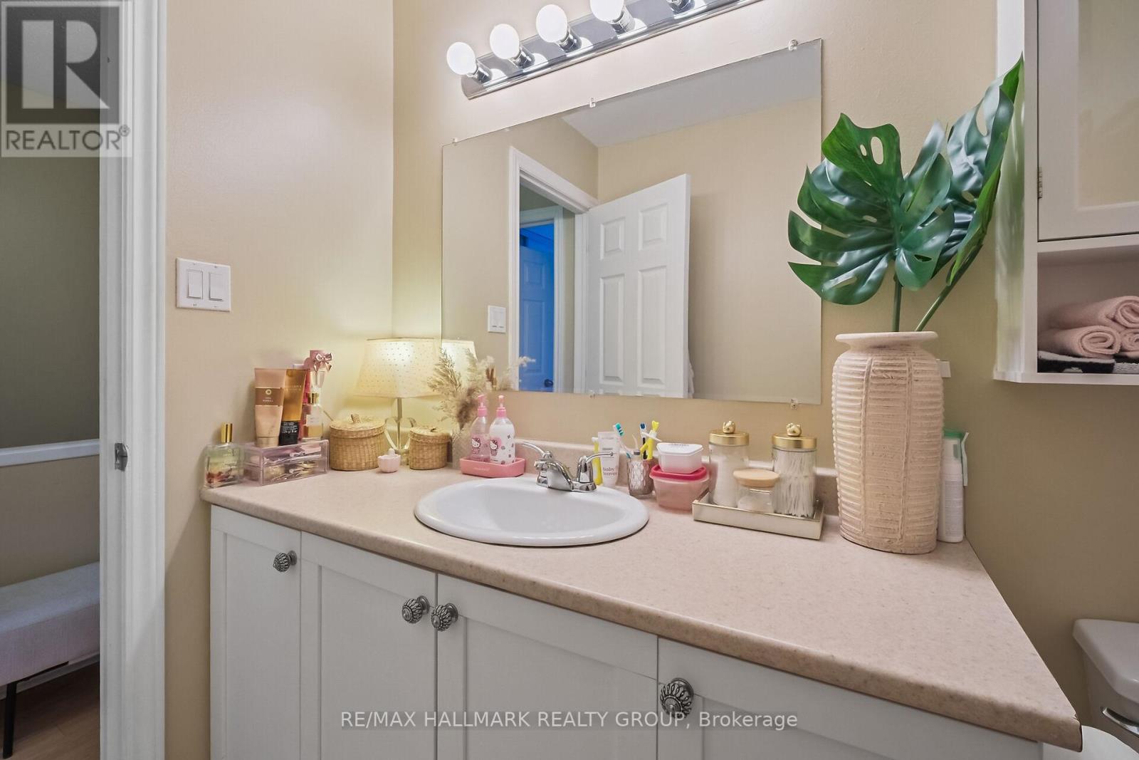 119 Teal Crescent, Ottawa, Ontario  K1E 2C1 - Photo 40 - X12909342