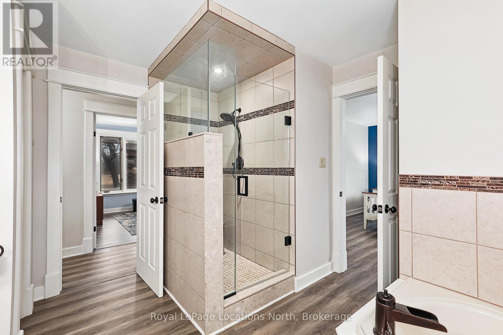 15 Blackburn Avenue, Clearview (Nottawa), Ontario  L0M 1P0 - Photo 18 - S12930724