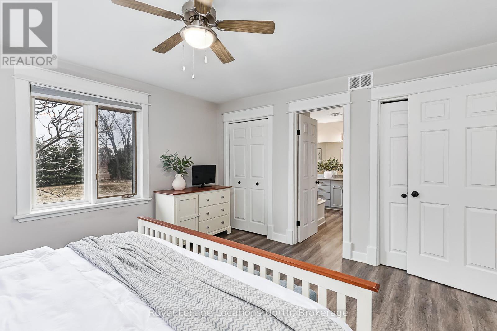 15 Blackburn Avenue, Clearview (Nottawa), Ontario  L0M 1P0 - Photo 21 - S12930724