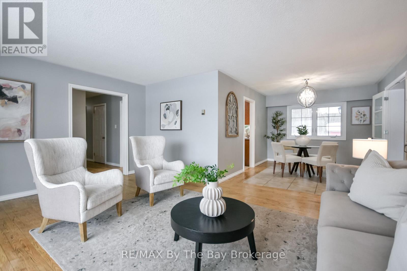 111 Balm Beach Road E, Tiny, Ontario  L0L 2J0 - Photo 6 - S12930798