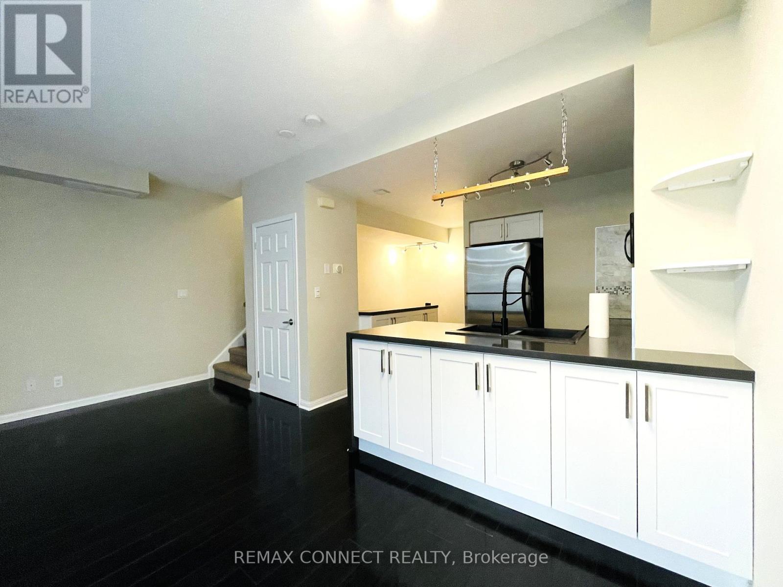 673 - 38 Stadium Road, Toronto, Ontario  M5V 3P4 - Photo 10 - C12930668