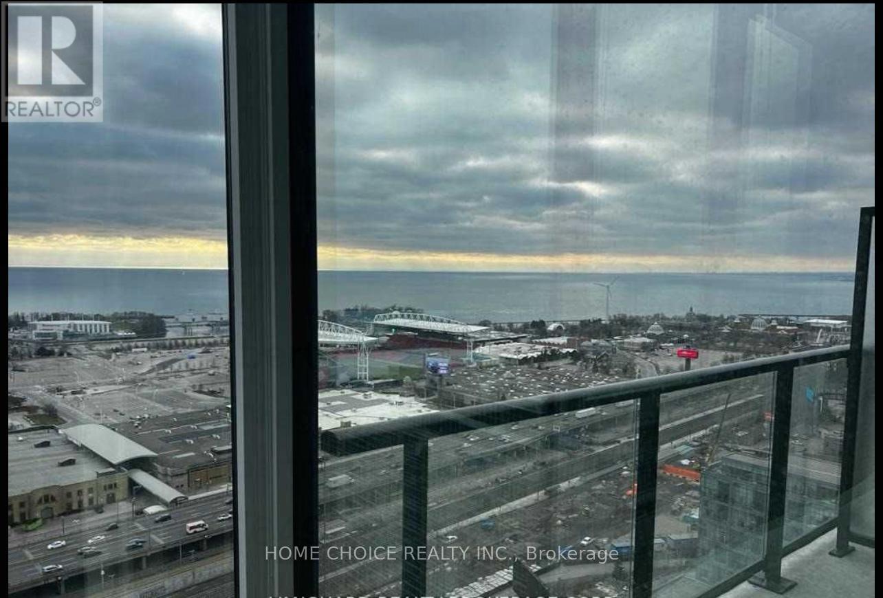 LP 10 - 135 EAST LIBERTY STREET, Toronto, Ontario