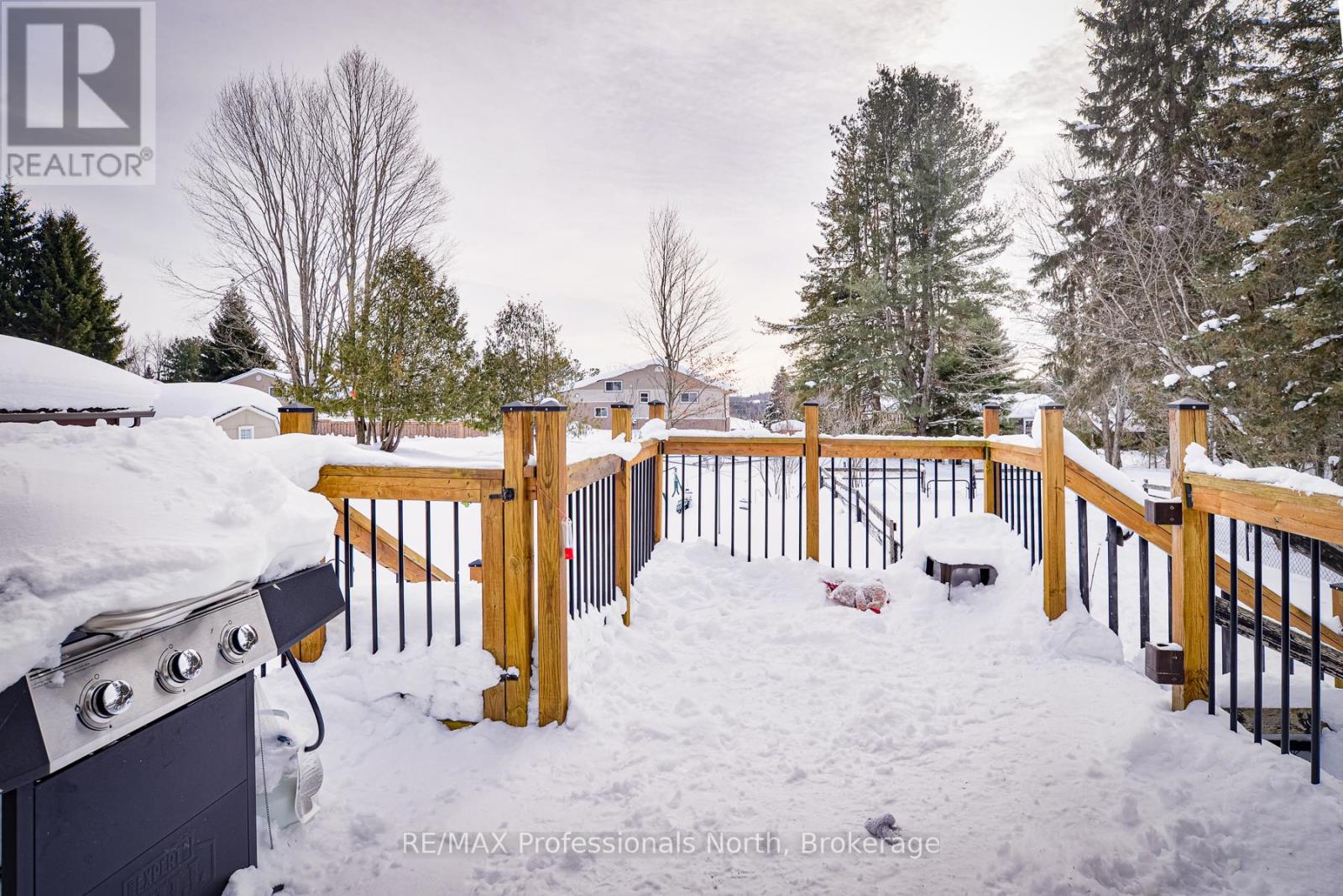 76 Westvale Drive, Bracebridge, Ontario P1L 1B3 - Photo 21 - X12930628