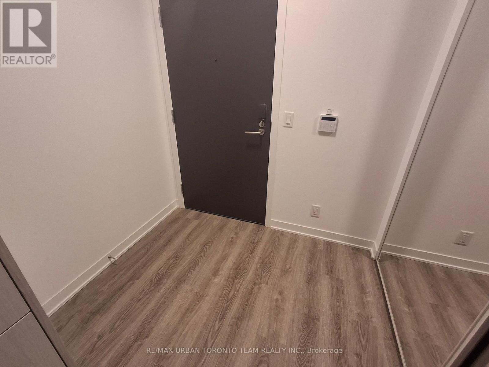 518 - 180 Front Street E, Toronto (Moss Park), Ontario  M5A 0K9 - Photo 10 - C12930730