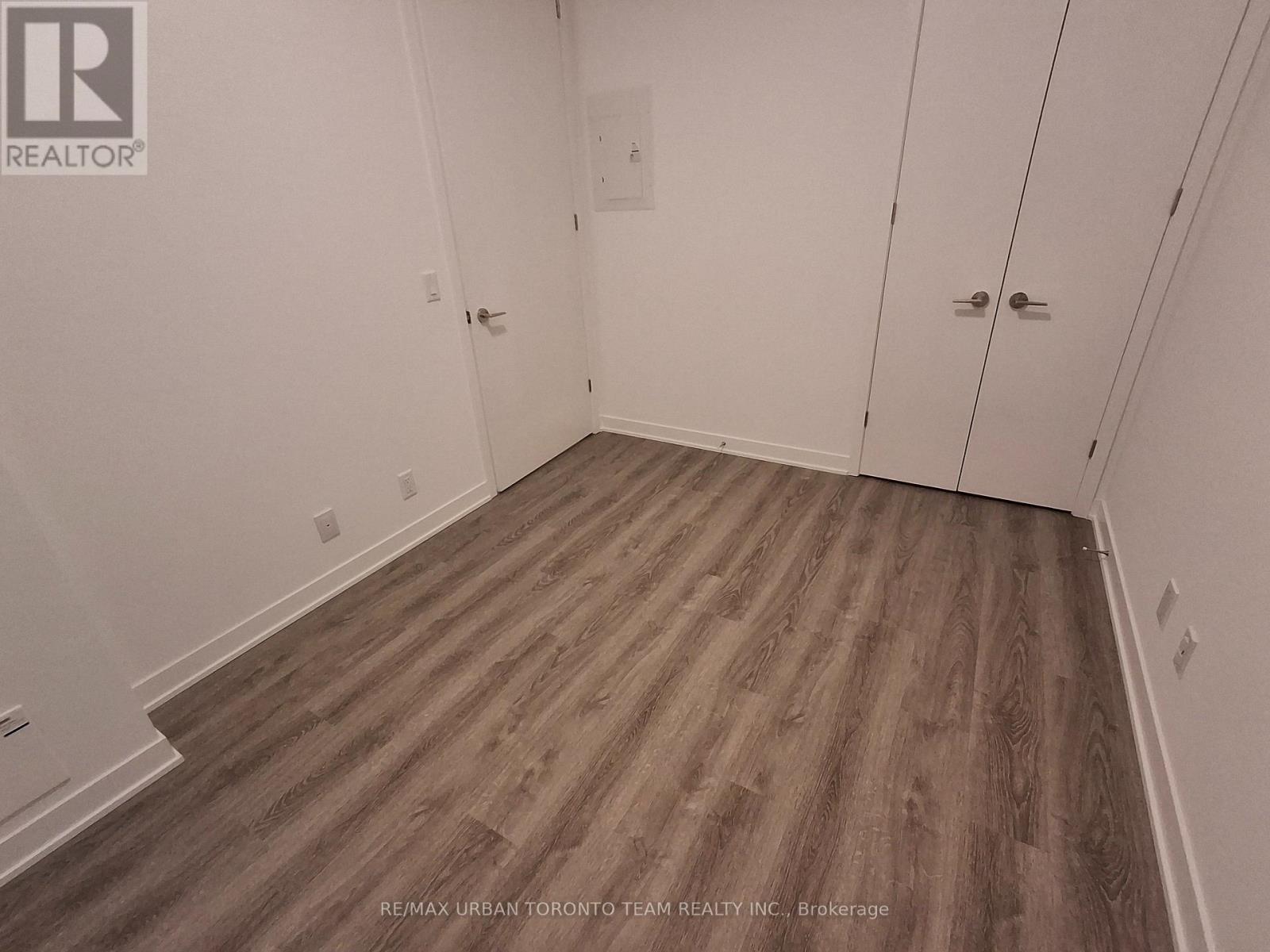 518 - 180 Front Street E, Toronto (Moss Park), Ontario  M5A 0K9 - Photo 7 - C12930730