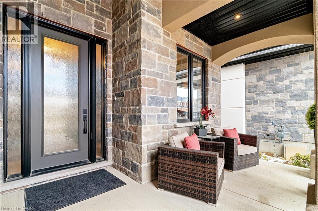 517 Blair Creek Drive, Kitchener, Ontario  N2P 0H5 - Photo 2 - 40813736