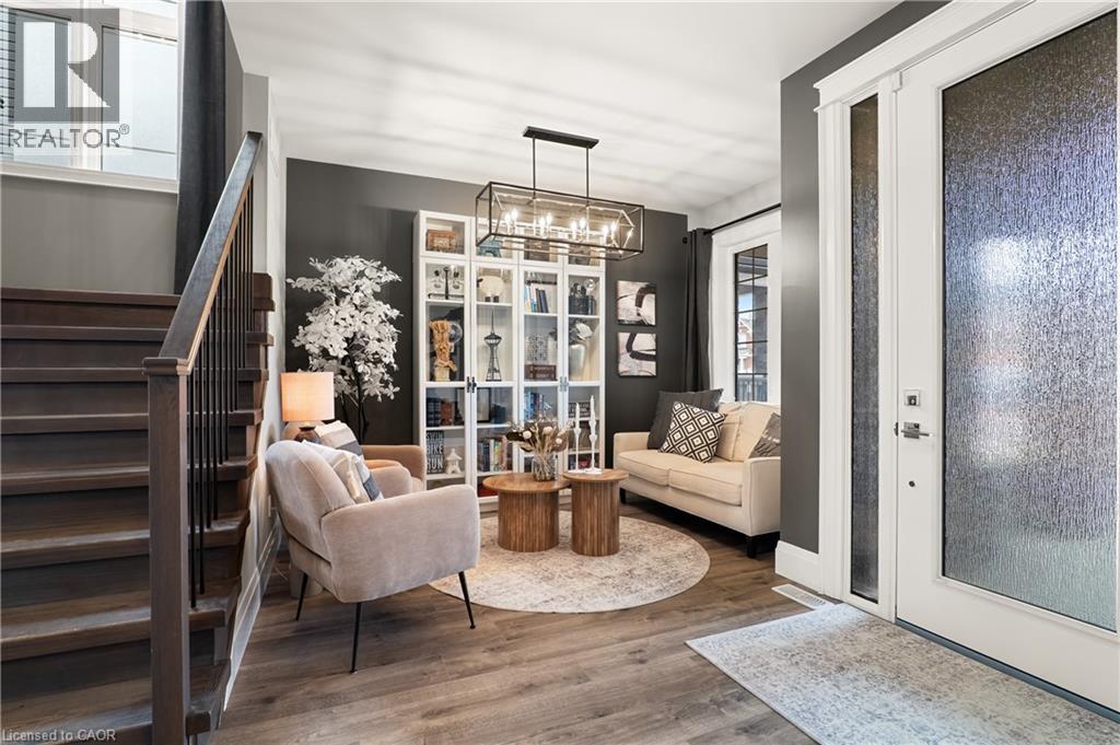 517 Blair Creek Drive, Kitchener, Ontario  N2P 0H5 - Photo 3 - 40813736