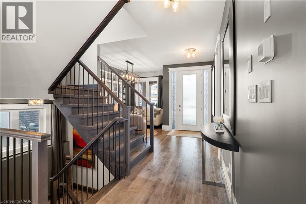 517 Blair Creek Drive, Kitchener, Ontario  N2P 0H5 - Photo 4 - 40813736