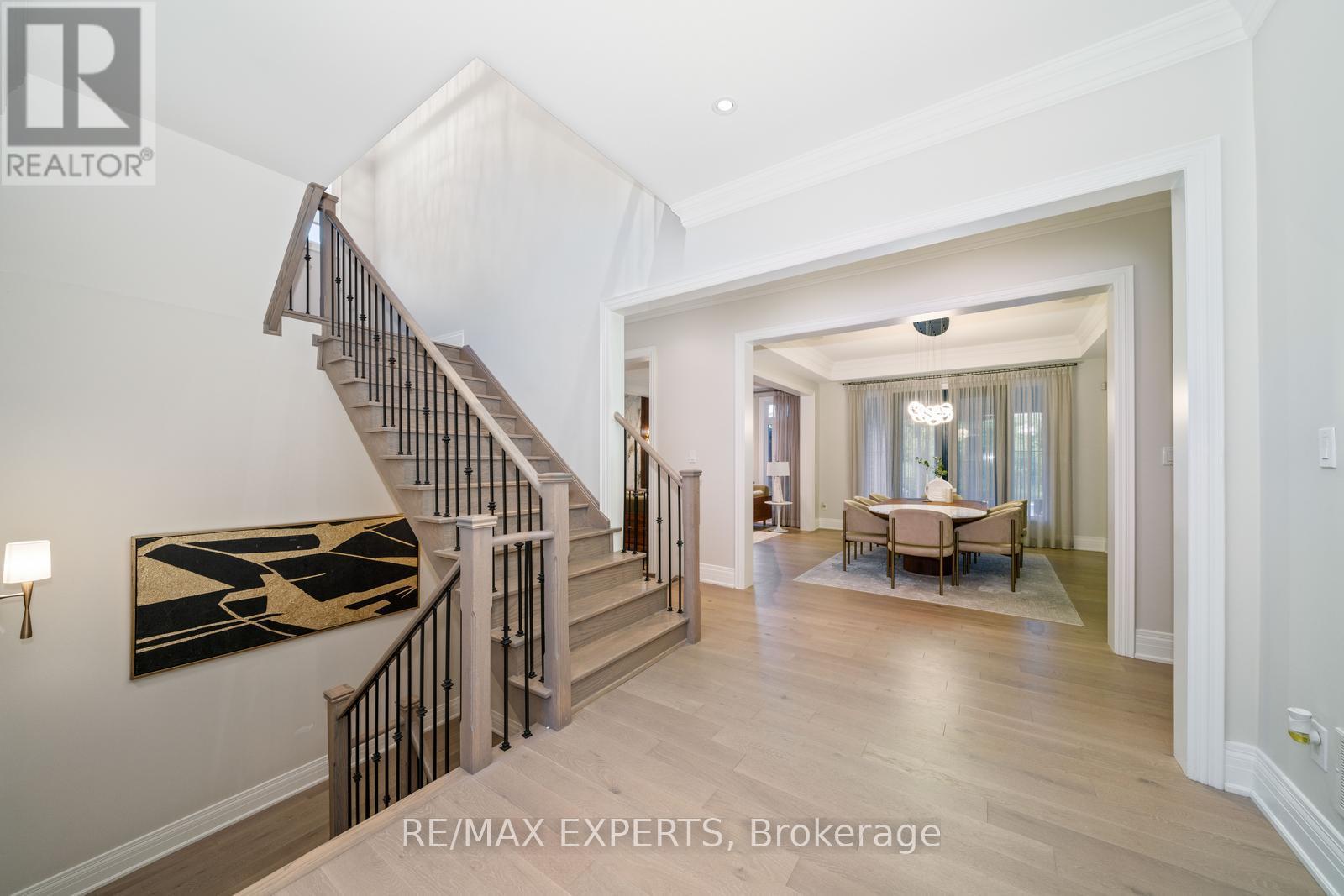 32 James Stokes Court, King, Ontario  L7B 1L6 - Photo 8 - N12911848