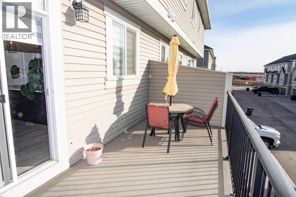 229 South Point Park SW, Airdrie, Alberta  T4B 5G8 - Photo 19 - A2287375