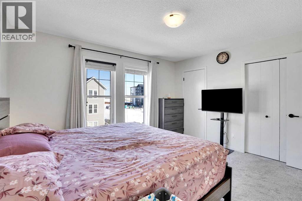 229 South Point Park SW, Airdrie, Alberta  T4B 5G8 - Photo 33 - A2287375