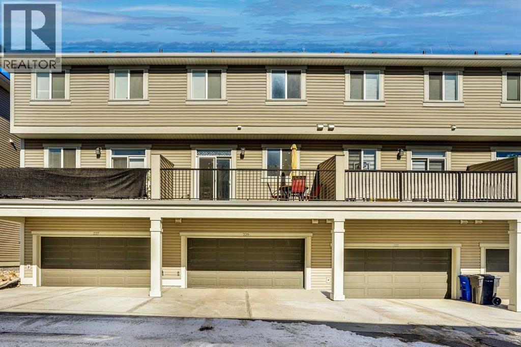 229 South Point Park SW, Airdrie, Alberta  T4B 5G8 - Photo 39 - A2287375