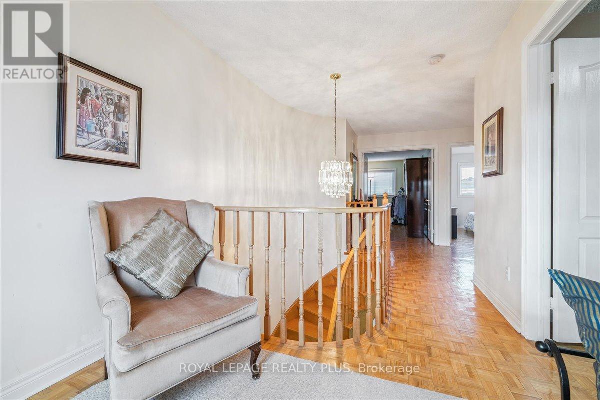 3561 Old Orchard Park Drive, Mississauga, Ontario  L5B 4E3 - Photo 27 - W12888716