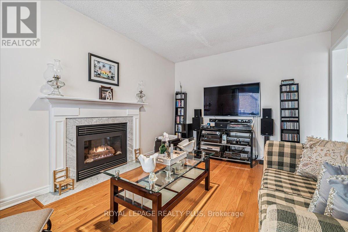 3561 Old Orchard Park Drive, Mississauga, Ontario  L5B 4E3 - Photo 22 - W12888716