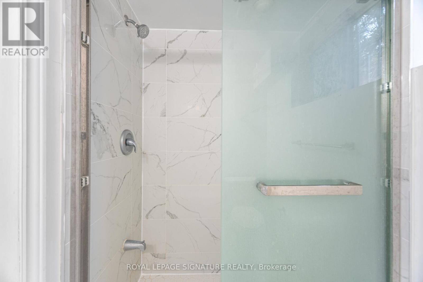 Main - 406 Tamarack Drive, Waterloo, Ontario N2L 4G6 - Photo 15 - X12888620