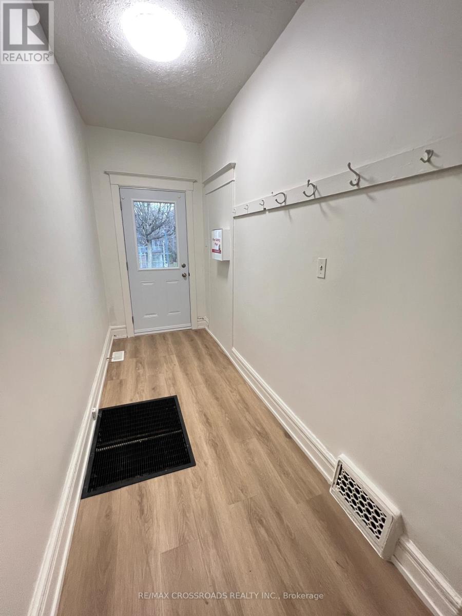Unit 1 - 82 Curzon Street, Toronto, Ontario  M4M 3B4 - Photo 2 - E12930634