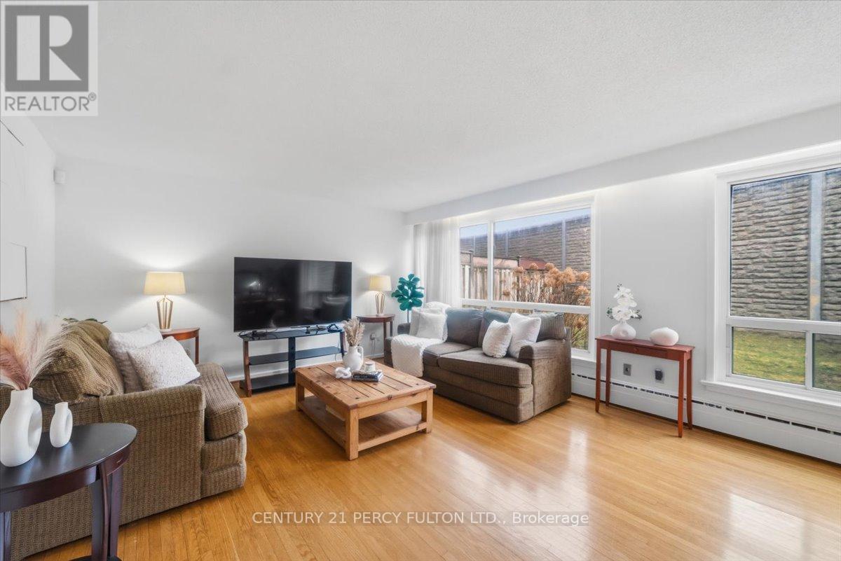 16 By-Pass Court, Toronto, Ontario  M1T 1L1 - Photo 7 - E12930664