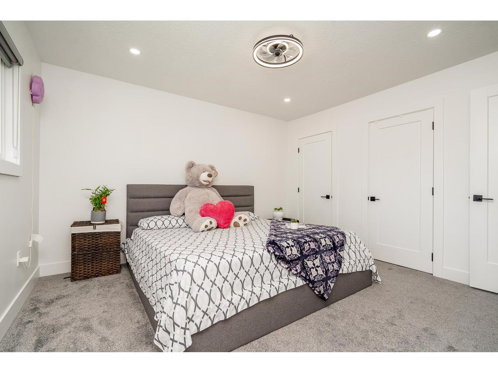 17233 60 Avenue, Surrey, British Columbia  V3S 1T7 - Photo 12 - R3103643