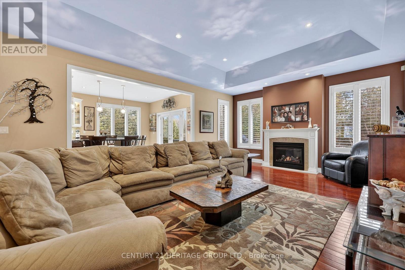 19 Shore Crescent, Georgina, Ontario  L0E 1S0 - Photo 10 - N12930650